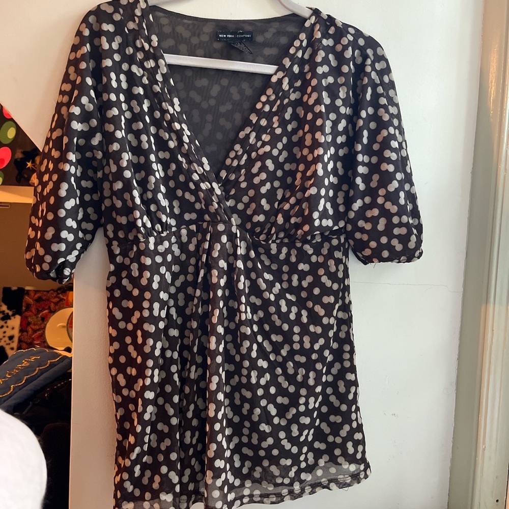 polkadotted brown top